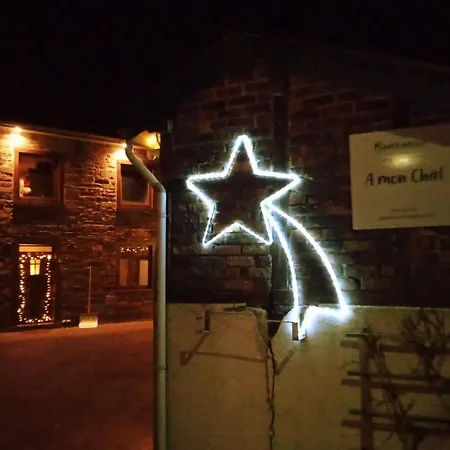 A Mon Chal Apartment *